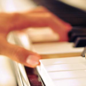 男人把鸡鸡插美女内裤软件
